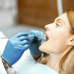 Luva de procedimento nitr�lica sem p� Azul c/100 Unigloves